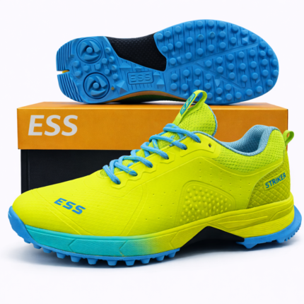 ESS Striker মডেলের স্পোর্টস শু